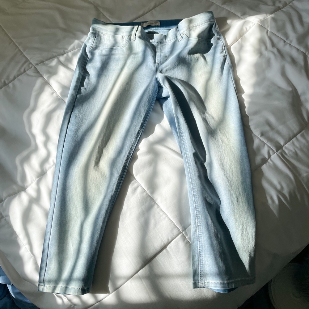 Capris